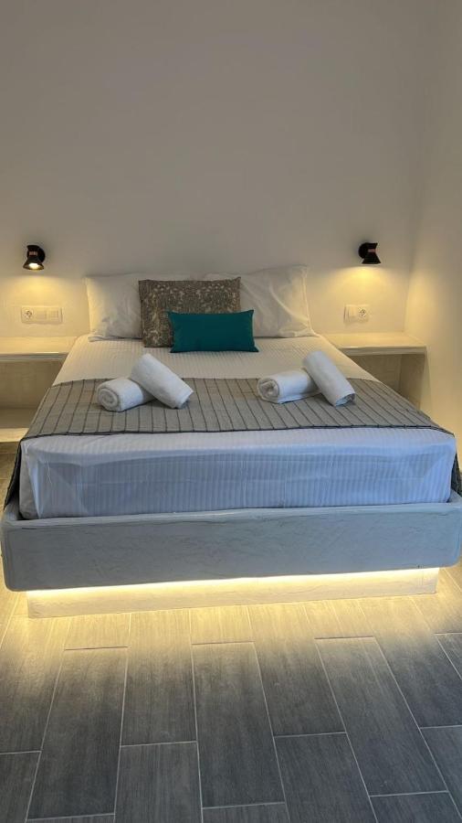 Juli'S Suites Mérichas Eksteriør bilde